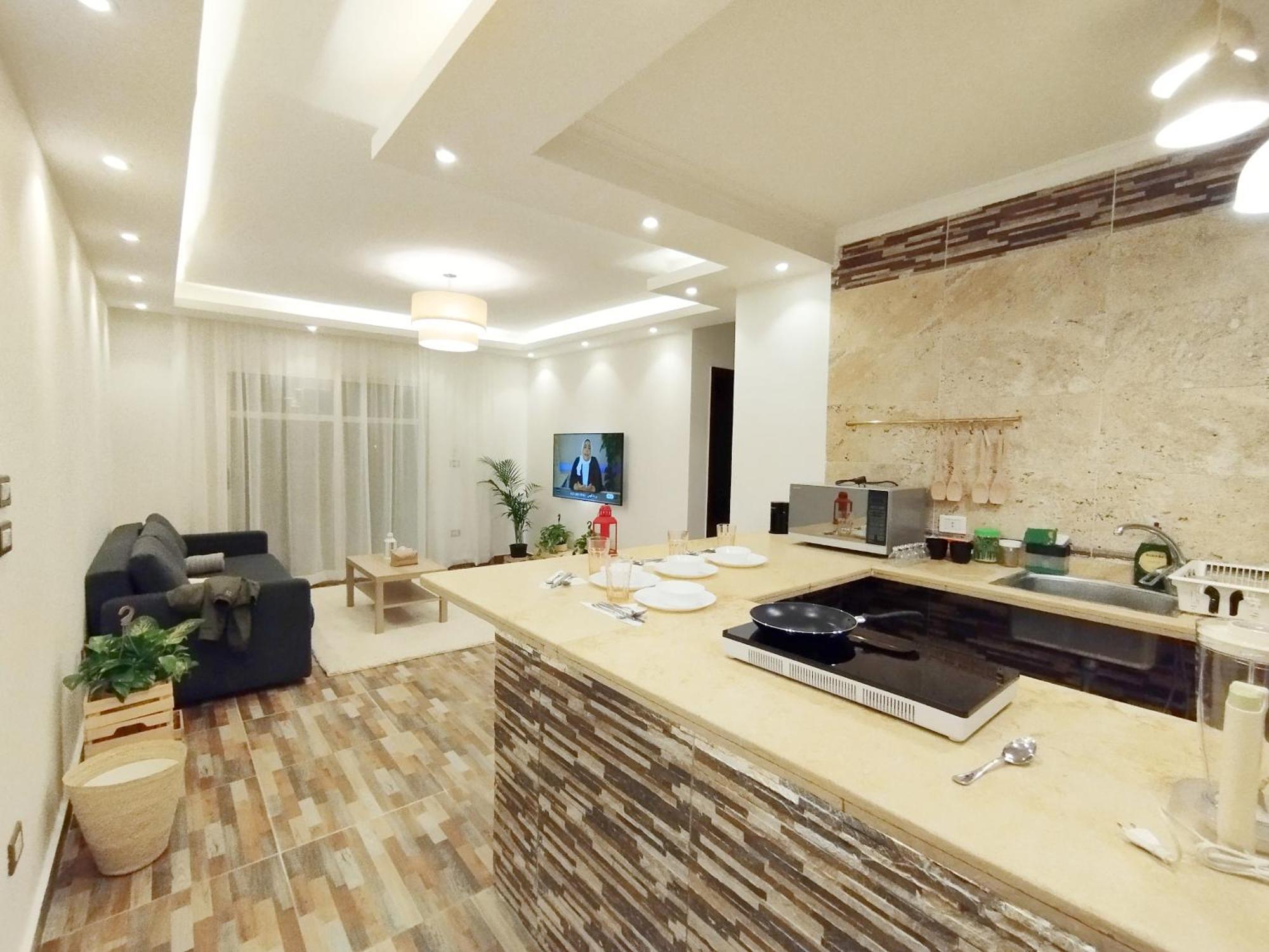 Apartment White Bear Royal Cairo